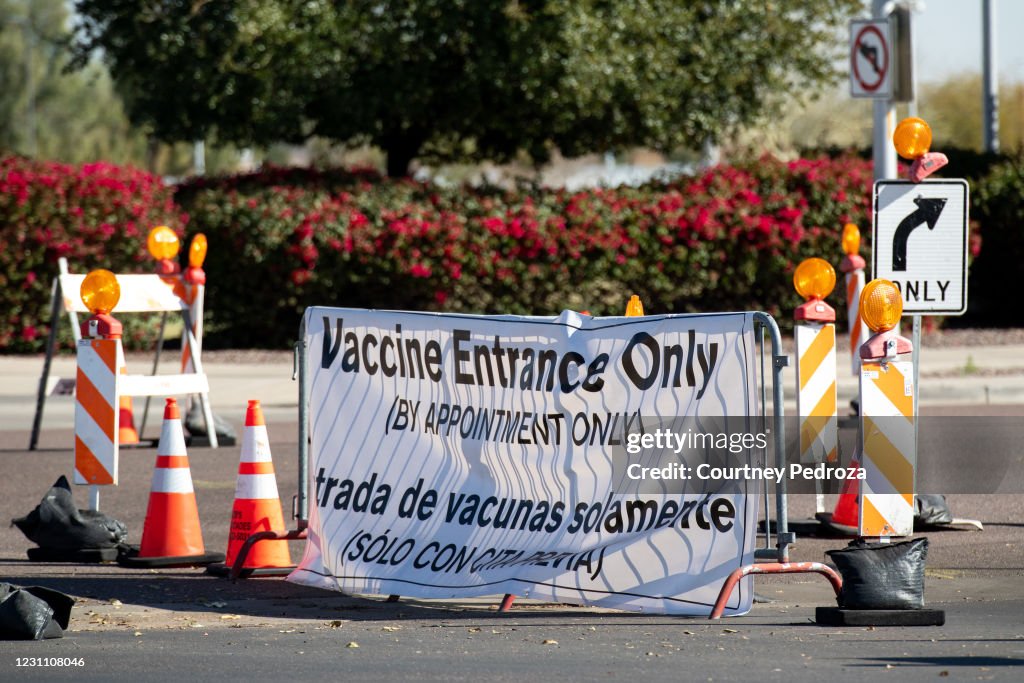 Some Arizona Seniors Struggle With State's Vaccination System