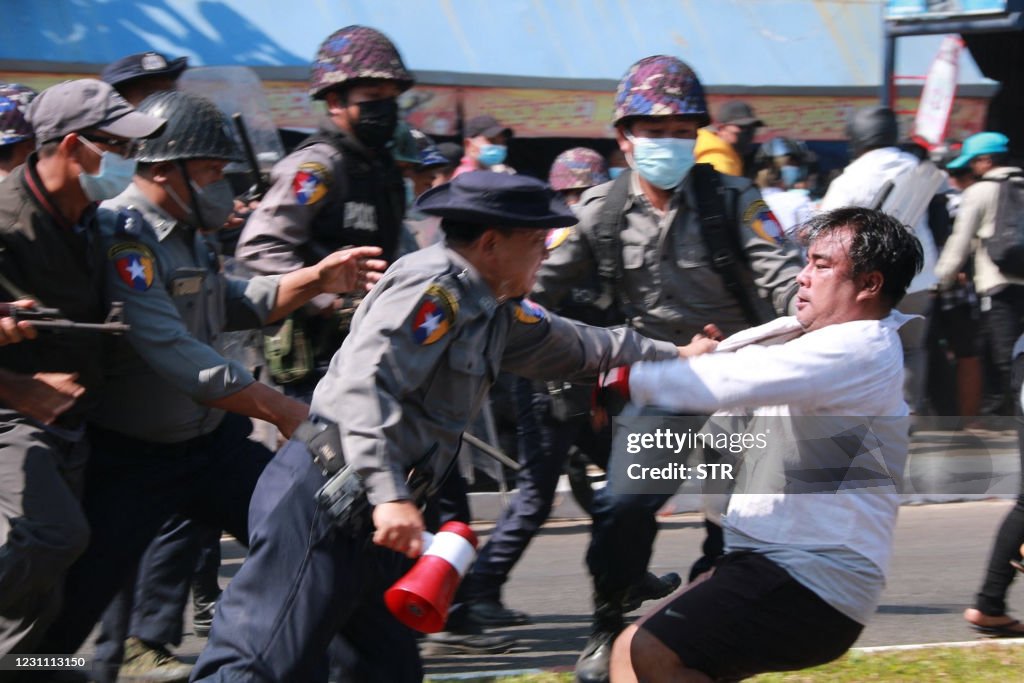 TOPSHOT-MYANMAR-POLITICS-MILITARY