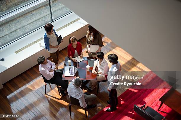 businesspeople in the office - イベント　日本 ストックフォトと画像