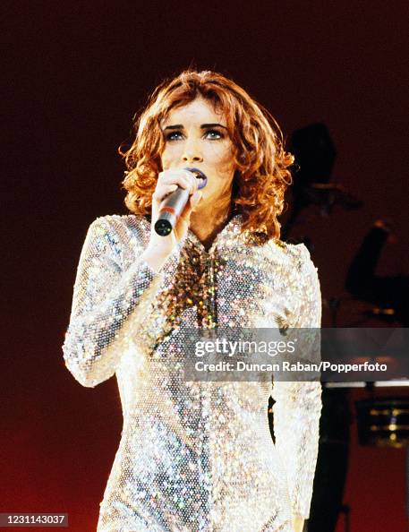 English Pop Singer Cathy Dennis Performing On Stage Circa 1990 News english-pop-singer-cathy-dennis-performing-on-stage-circa-1990-news