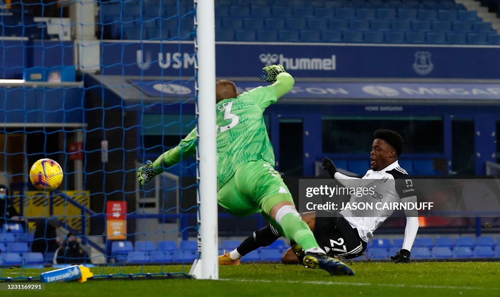 FBL-ENG-PR-EVERTON-FULHAM