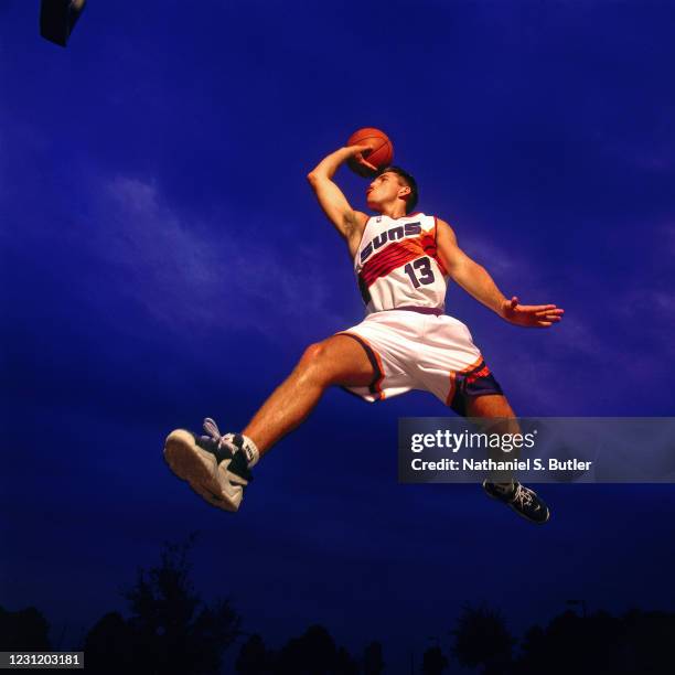 Steve Nash of the Phoenix Suns drives to the basket during the 1996 NBA Rookie Photo Shoot on September 20, 1996 in Orlando, Florida. NOTE TO USER:...