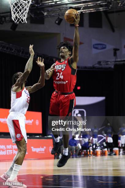 Alize Johnson of the Raptors 905 goes to the basket against the Agua Caliente Clippers on February 17, 2021 at HP Field House in Orlando, Florida....