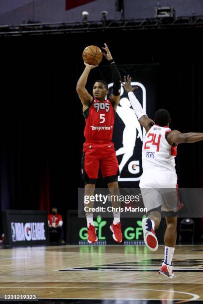 Breein Tyree of the Raptors 905 shoots the ball against the Agua Caliente Clippers on February 17, 2021 at HP Field House in Orlando, Florida. NOTE...