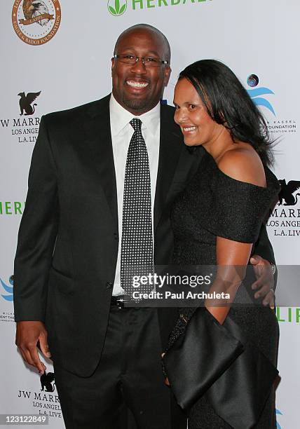 Mike Brown Wife: Unveiling the Woman Behind the Man
