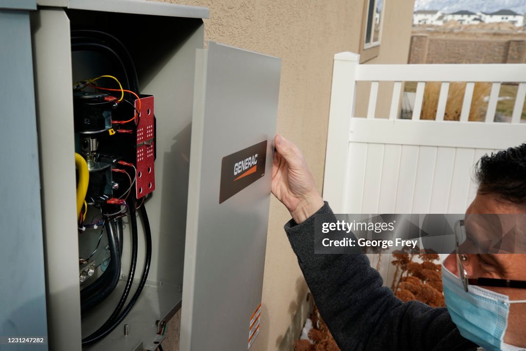 Americans Turn To Home Generators As Large Parts Of Nation Experience Freezing Temperatures