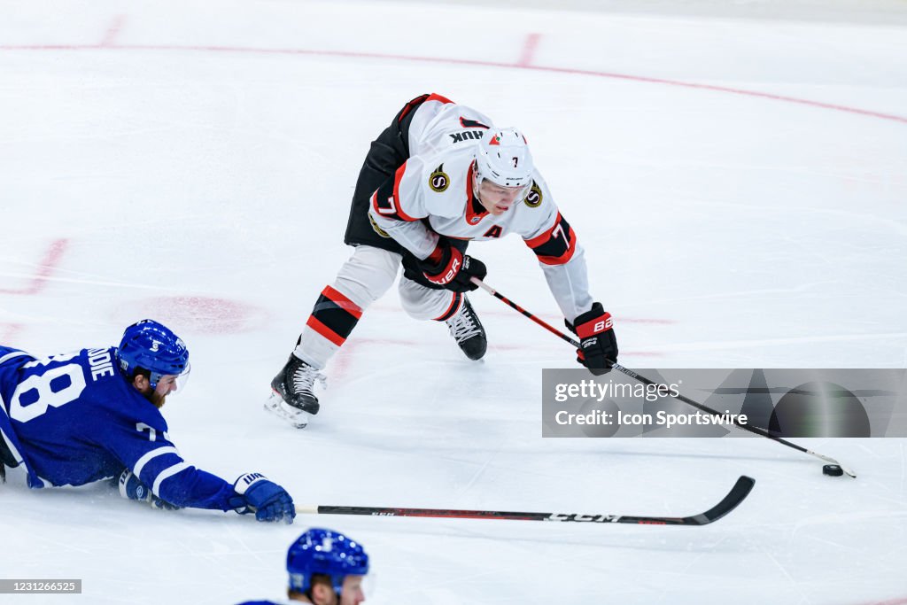 NHL: FEB 17 Senators at Maple Leafs