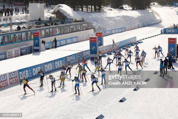 Biathletes take the start of the Women's 12,5 km Mass Start event at the IBU Biathlon World Championships in Pokljuka, Slovenia, on February 21, 2021.