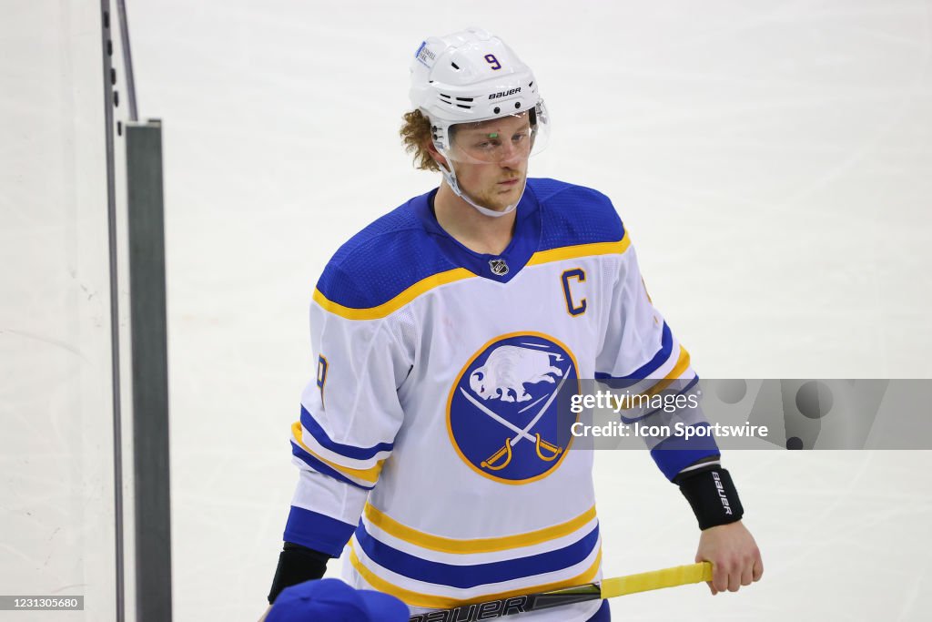 NHL: FEB 20 Sabres at Devils