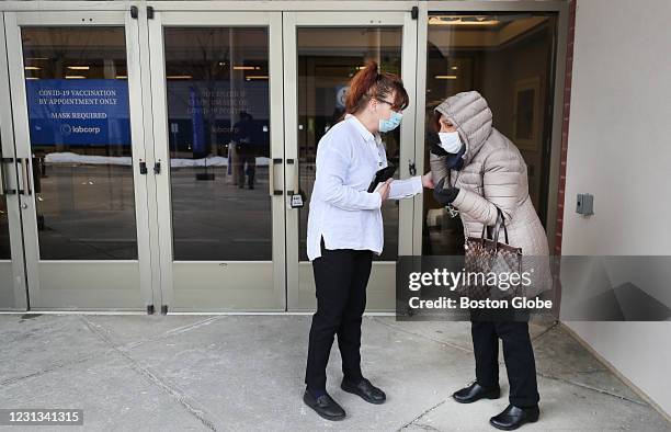 Labcorp Employee 69 Labcorp Stock Photos, High-Res Pictures, and Images - Getty Images
