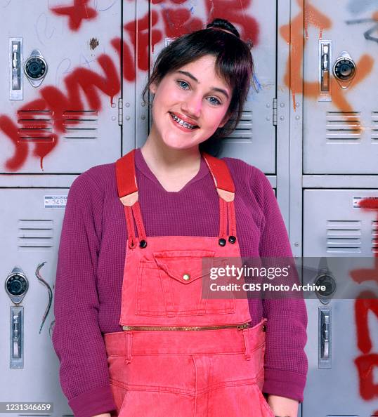Amy Inker Pictured is Amy Linker in the CBS television situation comedy about ...