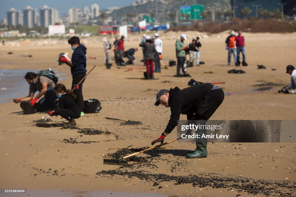 Cleanup Continues After Suspected Oil Spill Off Israel's Coast