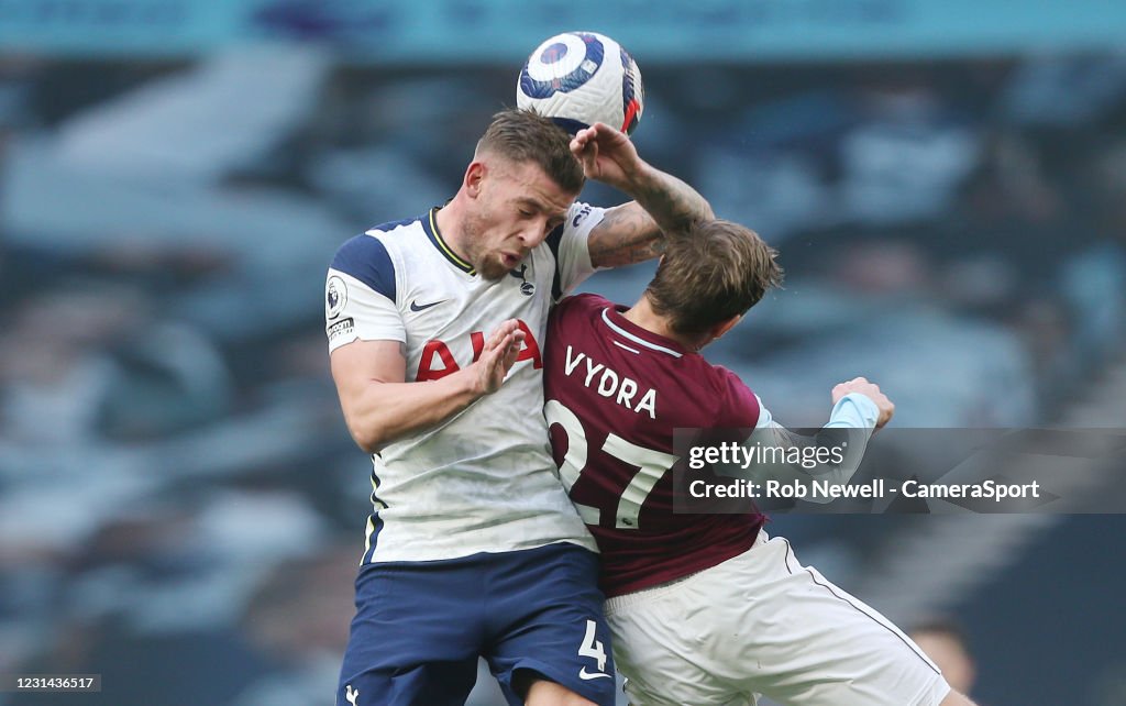 Tottenham Hotspur v Burnley - Premier League
