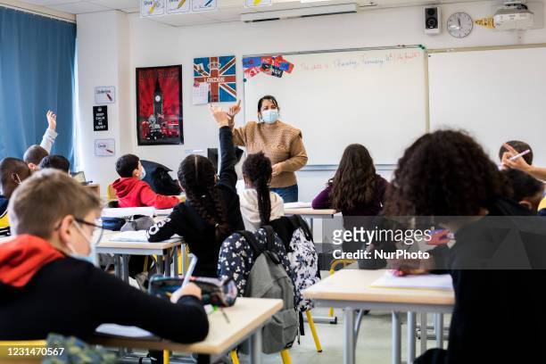 Chanteloup-les-Vignes, France, 4 February 2021. Pupils in English classes at Rene Cassin College. This college is one of the schools that have...