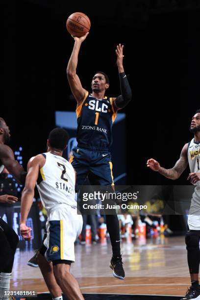 Malcolm Miller of the Salt Lake City Stars shoots the ball against the Fort Wayne Mad Ants on March 2, 2021 at AdventHealth Arena in Orlando,...
