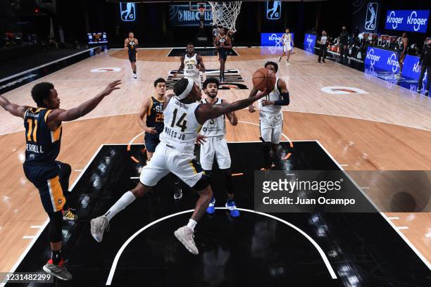 Daxter Miles Jr. #14 of the Fort Wayne Mad Ants shoots the ball against the Salt Lake City Stars on March 2, 2021 at AdventHealth Arena in Orlando,...