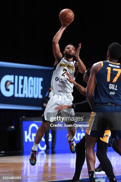 Cassius Stanley of the Fort Wayne Mad Ants shoots the ball against the Salt Lake City Stars on March 2, 2021 at AdventHealth Arena in Orlando,...