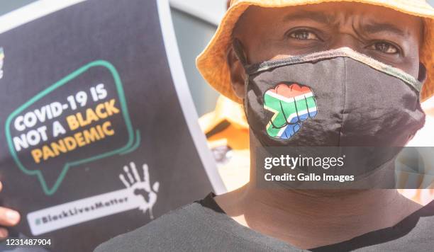 Anti Racism Mask Anti Racism Masks Photos and Premium High Res Pictures - Getty Images
