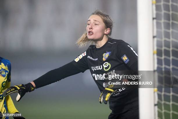 Polten goalkeper Isabella Kresche defends her goal during the UEFA Women's Champions League round of 16, first-leg football match between FC...