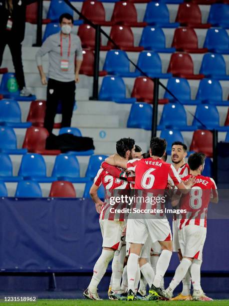 Raul Garcia of Athletic Bilbao celebrates 1-1 with Mikel Vesga of Athletic Bilbao, Unai Lopez of Athletic Bilbao, Yuri Berchiche of Athletic Bilbao...
