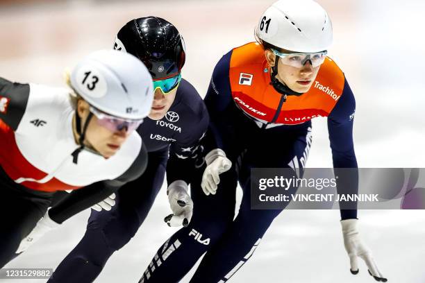 Poland's Natalia Maliszewska, US' Corinne Stoddard and Netherland's Selma Poutsma compete in the heats 1000 meters during the ISU World Short Track...