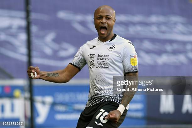André Ayew of Swansea City celebrates scoring the opening goal during the Sky Bet Championship match between Swansea City and Middlesbrough at the...