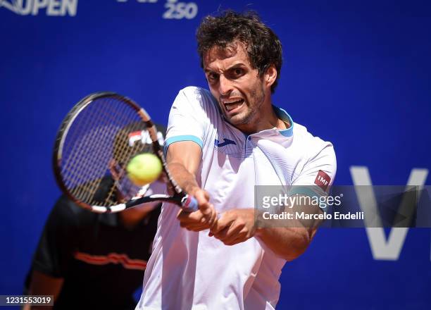 Albert Ramos-Viñolas of Spain hits a backhand during a match against Francisco Cerundolo of Argentina with a part of first semifinal during day 6 of...