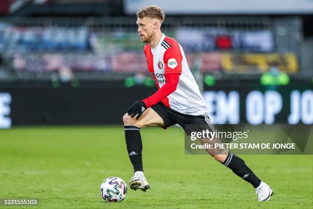 Nicolai Jorgensen of Feyenoord controls the ball during the Dutch Eredivisie football match between Feyenoord Rotterdam and VVV-Venlo in the Kuip on...