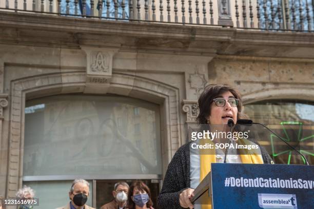 Bàrbara Roviró, member of the Catalan National Assembly, speaks during the press conference. The Catalan National Assembly , organization that seeks...