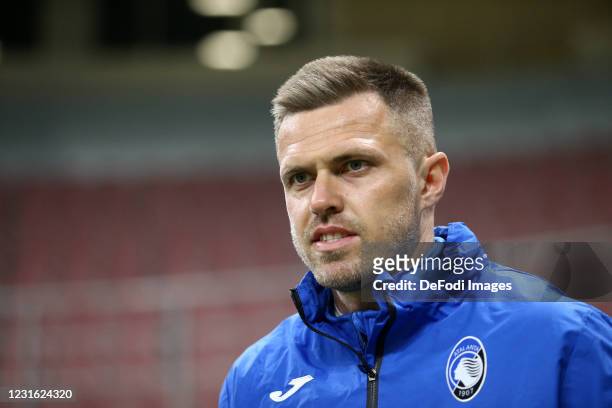 Josip Ilicic of Atalanta BC warm up prior to the Serie A match between FC Internazionale and Atalanta BC at Stadio Giuseppe Meazza on March 8, 2021...