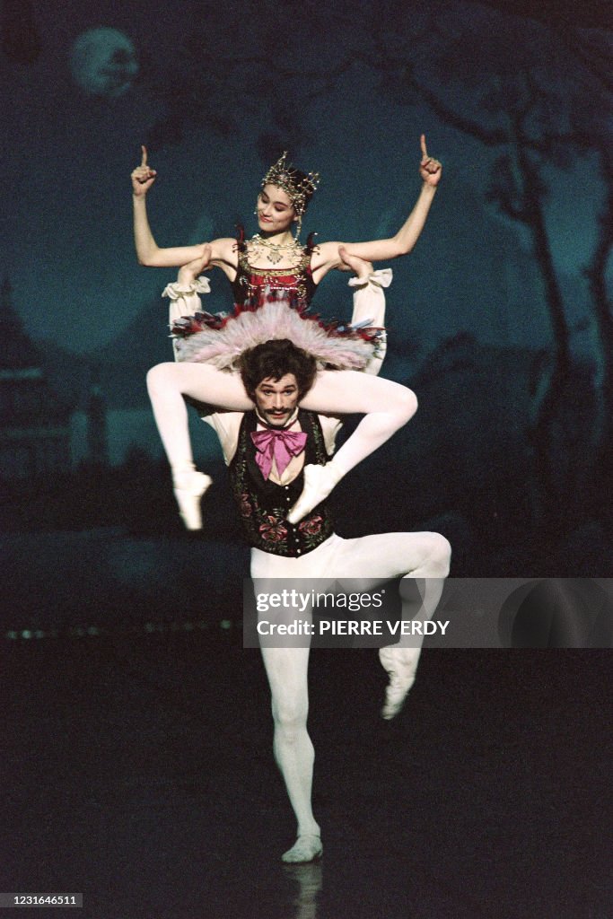 FRANCE-DANCE-DUPOND-OPERA