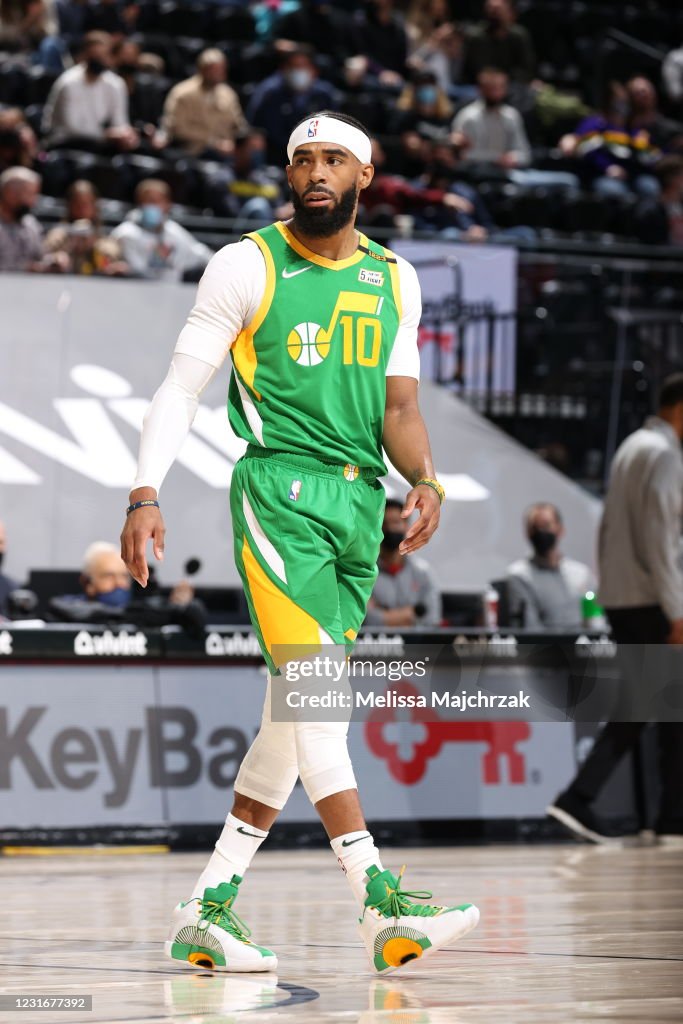 2008 Rockets Jazz Mike Conley of the Utah Jazz looks on during the game against the ...