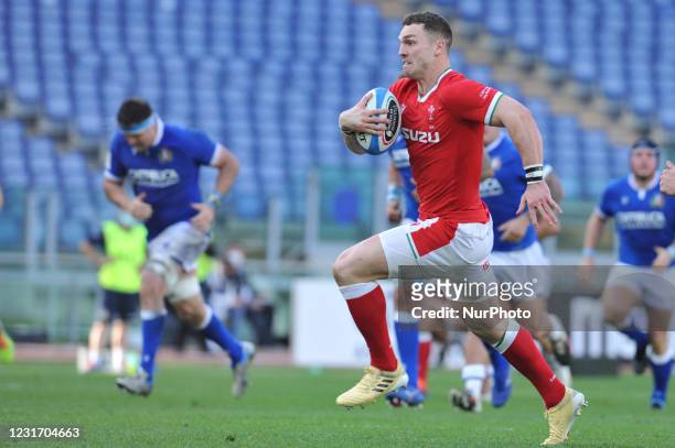 George North of Wales scoring a try during the 2021 Guinness Six Nations Rugby Championship match between Italy and Wales at the Olimpic Stadium in...