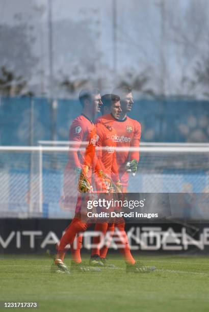 GoalKeeper Inaki Pena of FC Barcelona B looks on during the Segunda Division B match between RCD Espanyol B and FC Barcelona B at Ciudad Deportiva...