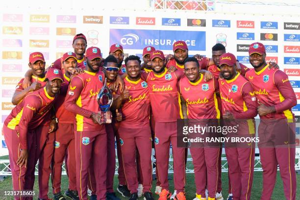 The West Indies team celebrates with the trophy after winning the 3rd and final ODI match between West Indies and Sri Lanka at Vivian Richards...