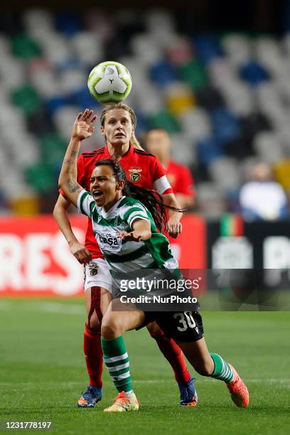 Clo Lacasse charges on Raquel Fernandes during the Womens Taa da Liga Final between Sporting CP and Sl Benfica FC at Estdio Magalhes Pessoa, Leiria,...