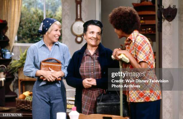 Joyce Bulifant, Rosa Turich, Janet MacLachlan appearing in the ABC tv series 'Love Thy Neighbor', episode 'Want to Split a Miad?'.
