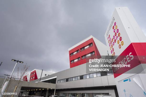 Picture taken on March 19 in Epinal, northeastern France shows the entrance to the emergency unit of the new Emile-Durkheim hospital.