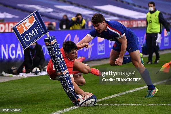 TOPSHOT-RUGBYU-6NATIONS-FRA-WAL TOPSHOT-RUGBYU-6NATIONS-FRA-WAL