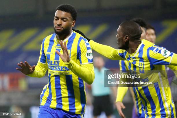 Sylla Sow of RKC Waalwijk celebrates 3-1 with Said Bakari of RKC Waalwijk during the Dutch Eredivisie match between RKC Waalwijk v FC Groningen at...