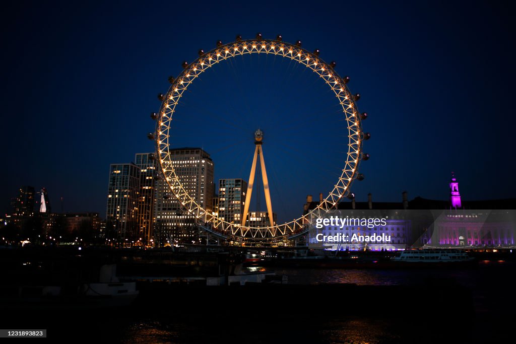 UK marks National Day of Reflection