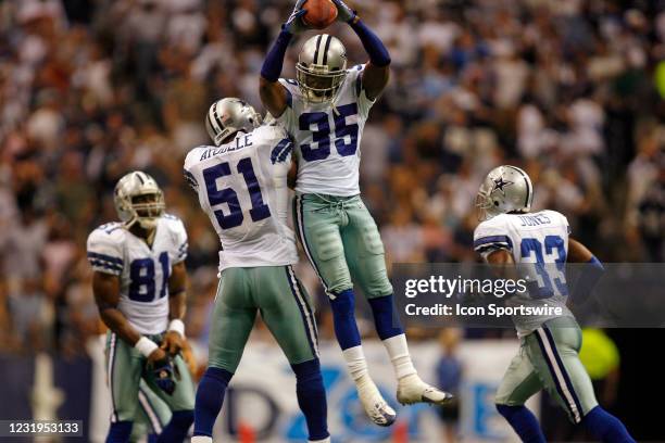 Jacquez Reeves 58 Dallas Cowboys Akin Ayodele Photos & High Res Pictures - Getty Images