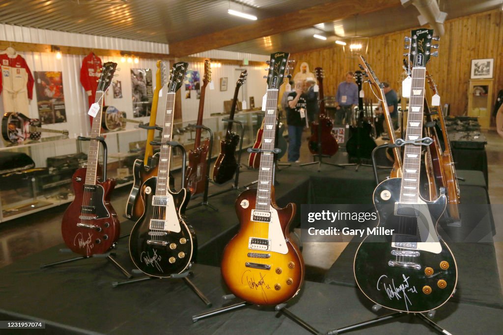 The Ted Nugent VIP Auction Experience - Preview & Concert