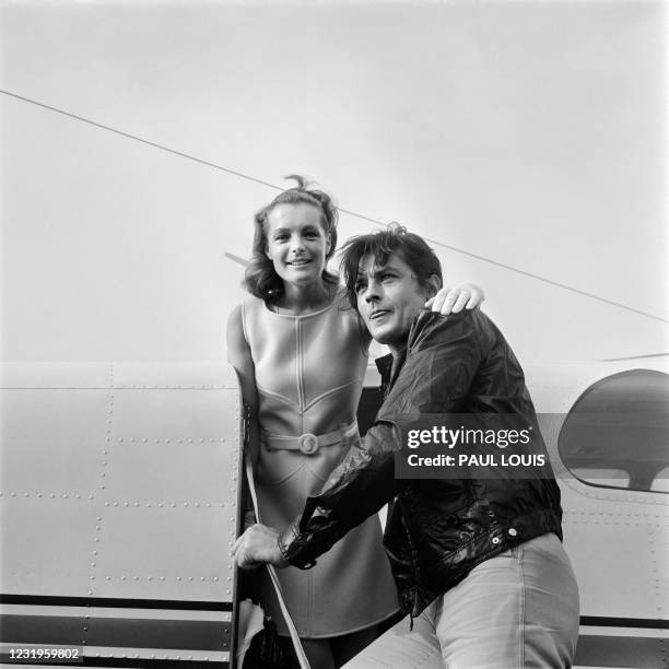 Photo taken on August 12, 1968 shows French actor Alain Delon and German actress Romy Schneider in Nice.