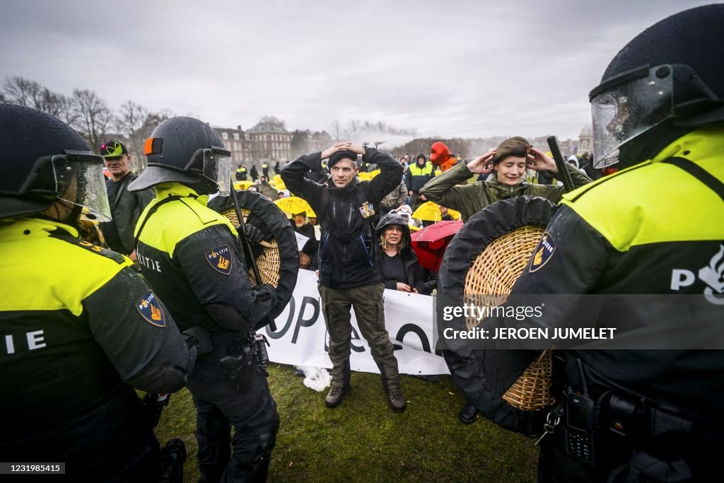 NETHERLANDS-HEALTH-VIRUS-DEMO