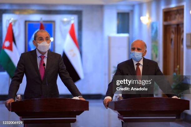 Jordanese Foreign Minister Ayman Safadi , Iraqi Foreign Minister, Fuad Hussein and Egyptian Foreign Minister Sameh Shoukry hold a joint press...