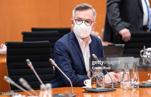 Mashael Roth German Federal Foreign Office Michael Roth Photos and Premium High Res ...