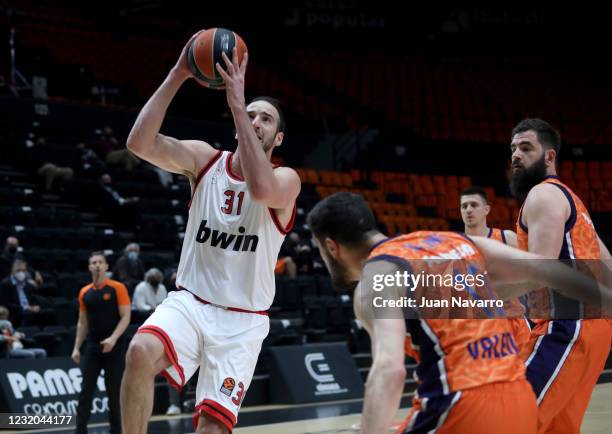 Kosta Koufos, #31 of Olympiacos Piraeus in action during the 2020/2021 Turkish Airlines EuroLeague Regular Season Round 32 match between Valencia...