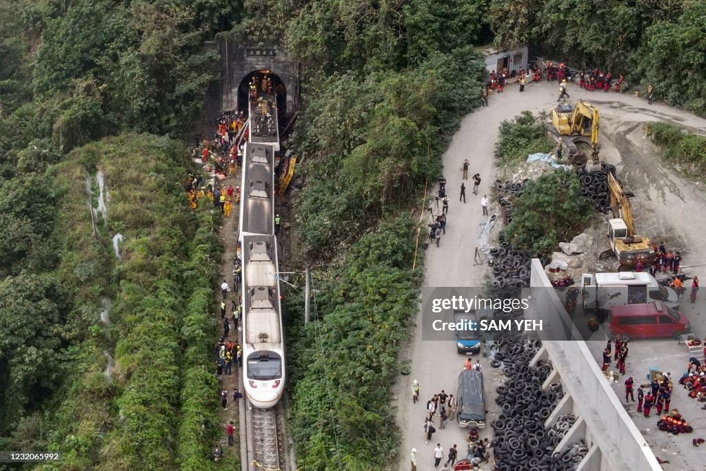 TAIWAN-TRAIN-ACCIDENT