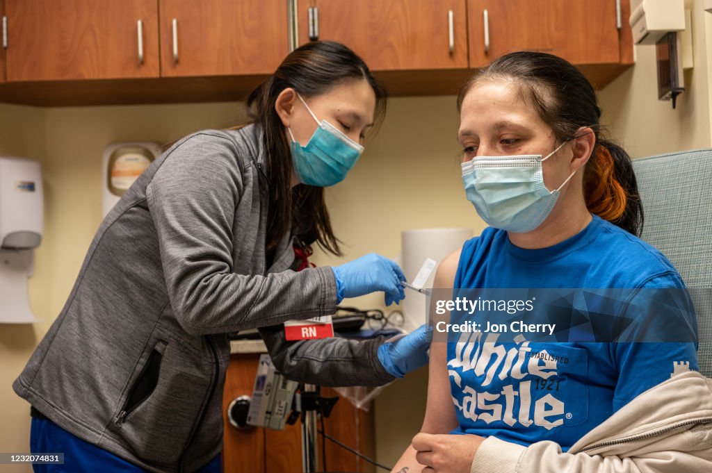 Cancer Patients In Louisville Receive COVID-19 Vaccinations